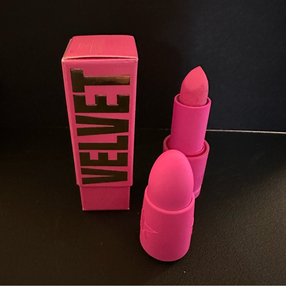 Jeffrey Star Velvet Trap Lipstick